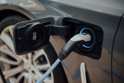 Zo rijdt de eerste elektrische Alpine, de A390 GT